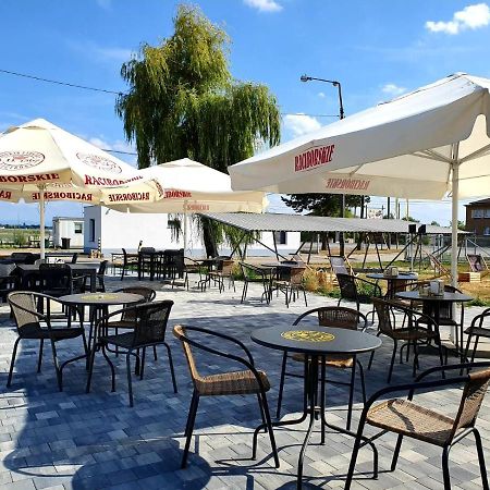 Przystanek Roszkow -Noclegi I Restauracja Kültér fotó