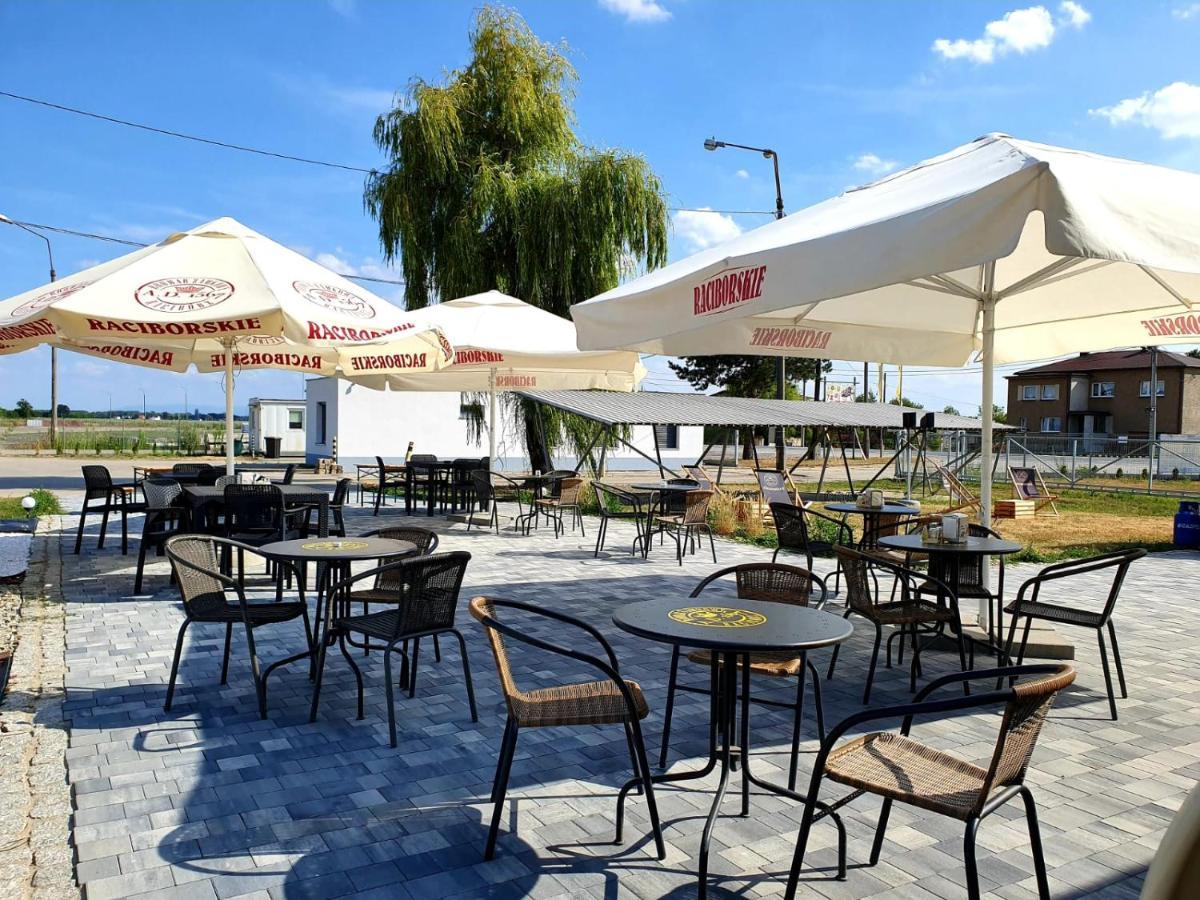 Przystanek Roszkow -Noclegi I Restauracja Kültér fotó
