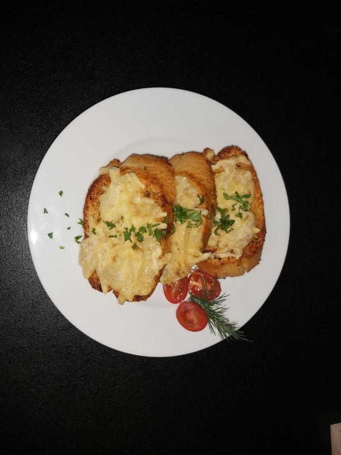 Przystanek Roszkow -Noclegi I Restauracja Kültér fotó
